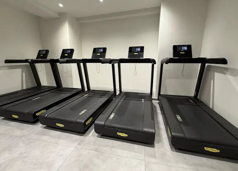 FITPLACE24 長居店のジム内画像