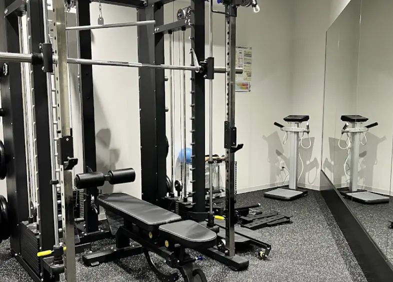 FITPLACE24 長居店のジム内画像