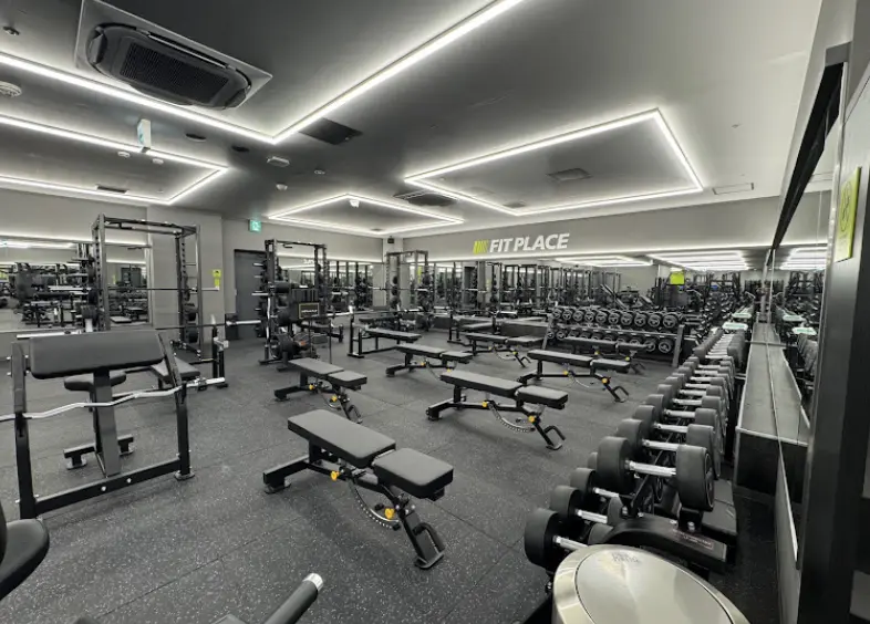 FITPLACE24 青葉台店のジム内画像