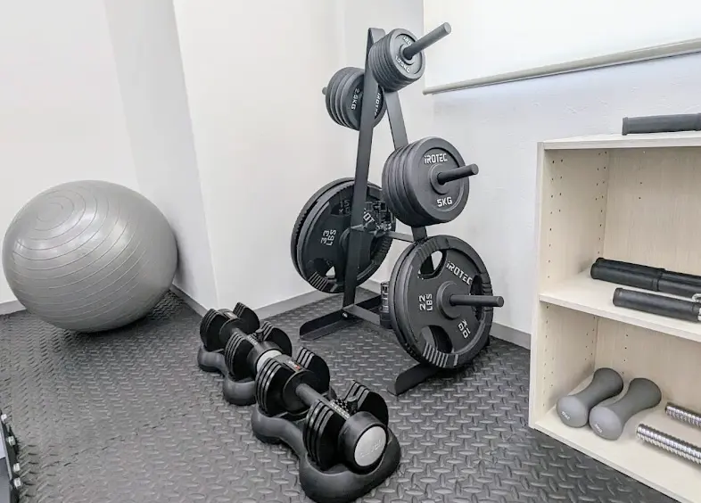 HPER 守口店のジム内画像