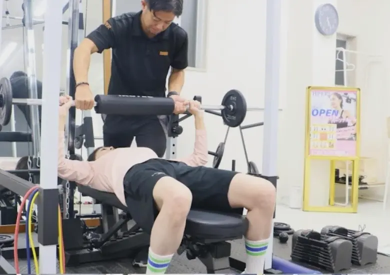 HPER 阿佐ヶ谷店のパーソナルトレーニングの様子