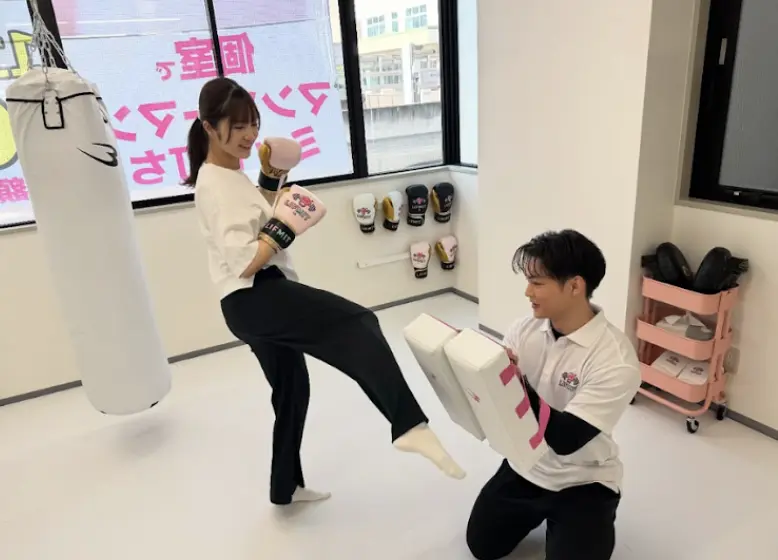 LIFMIT センター北店のパーソナルトレーニングの様子