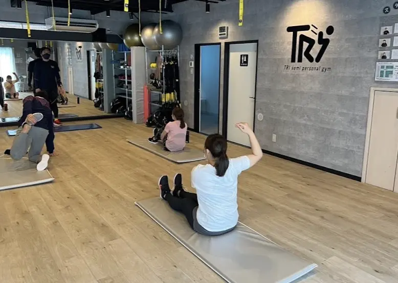 TRIセミパーソナルジムのセミパーソナルの様子
