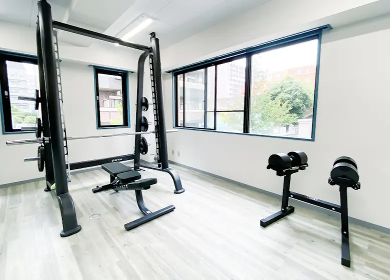 UNiEDGE Pilates Studioのジム内の様子