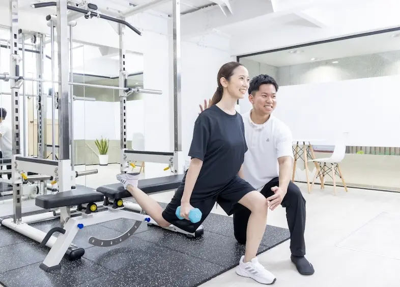 かたぎり塾天六店のパーソナルトレーニングの様子