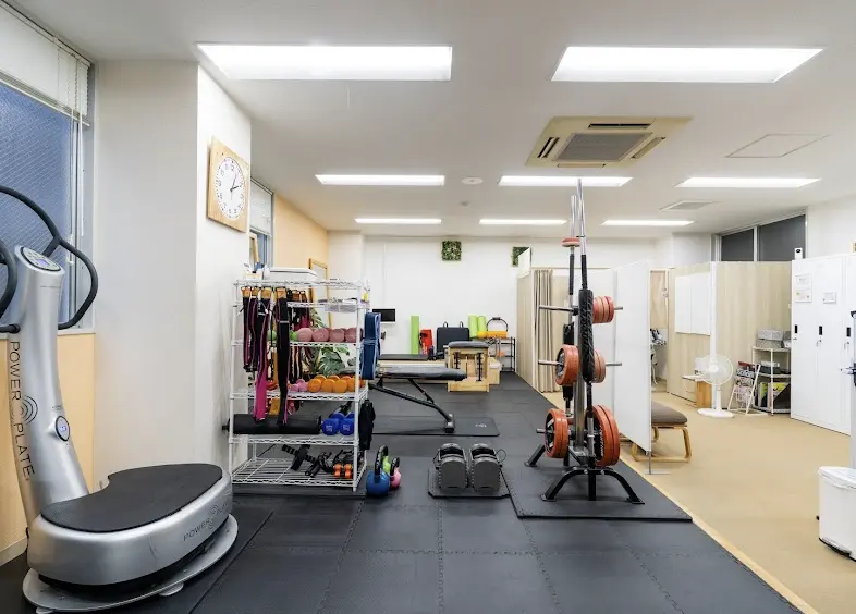 イートレ福島区のジム内画像