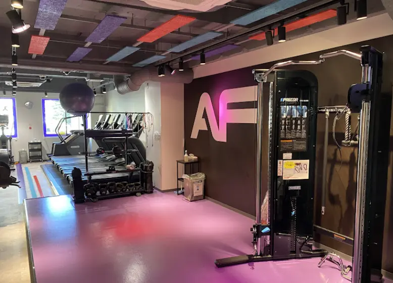 エニタイムフィットネス 保土ヶ谷店のジム内画像