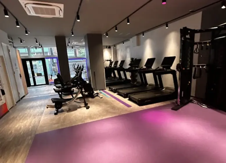 エニタイムフィットネス 市ヶ尾店のジム内画像