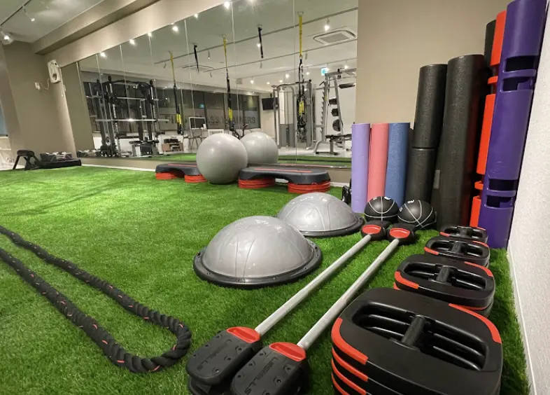 ファーストクラストレーナーズ 梅田天六店のジム内画像