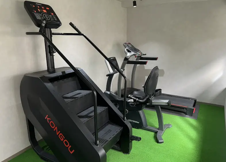 レクサーパーソナルジム 天六店のジム内画像