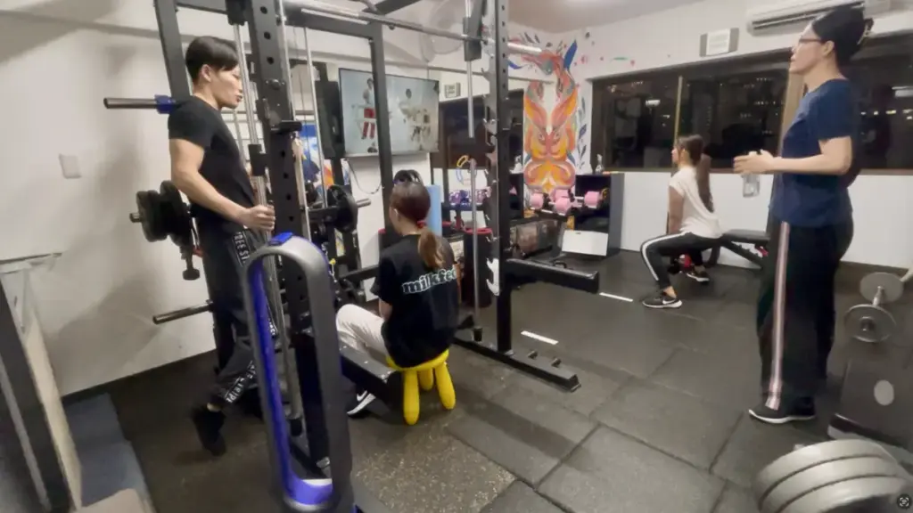 グッドライフジム代々木店でのセミパーソナルの様子