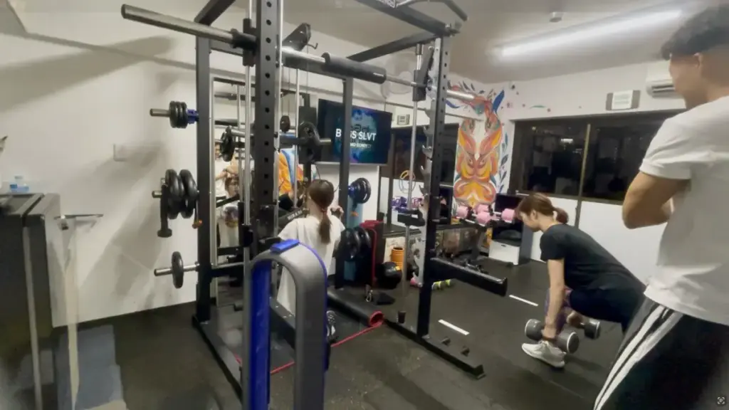 グッドライフジム代々木店でのセミパーソナルの様子