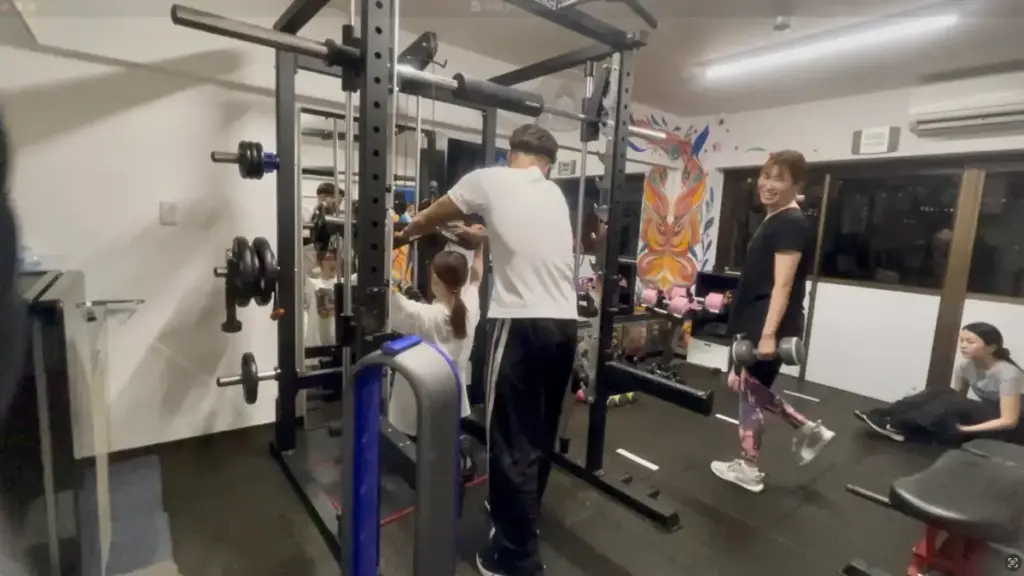 グッドライフジム代々木店でのセミパーソナルの様子