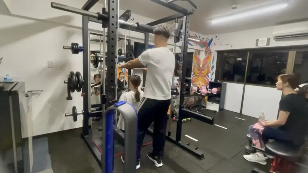 グッドライフジム代々木店でのセミパーソナルの様子