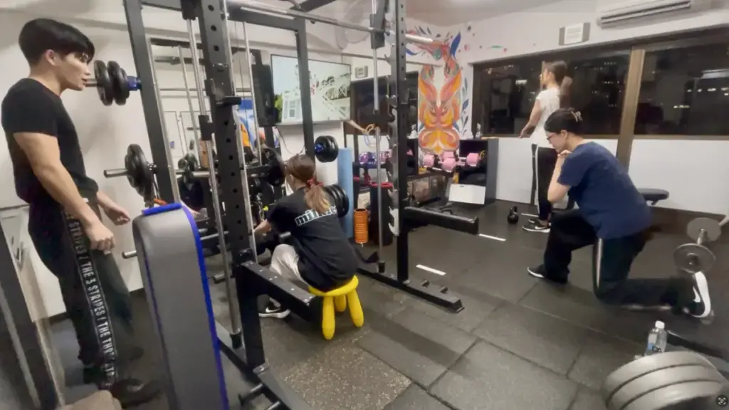 グッドライフジム代々木店でのセミパーソナルの様子