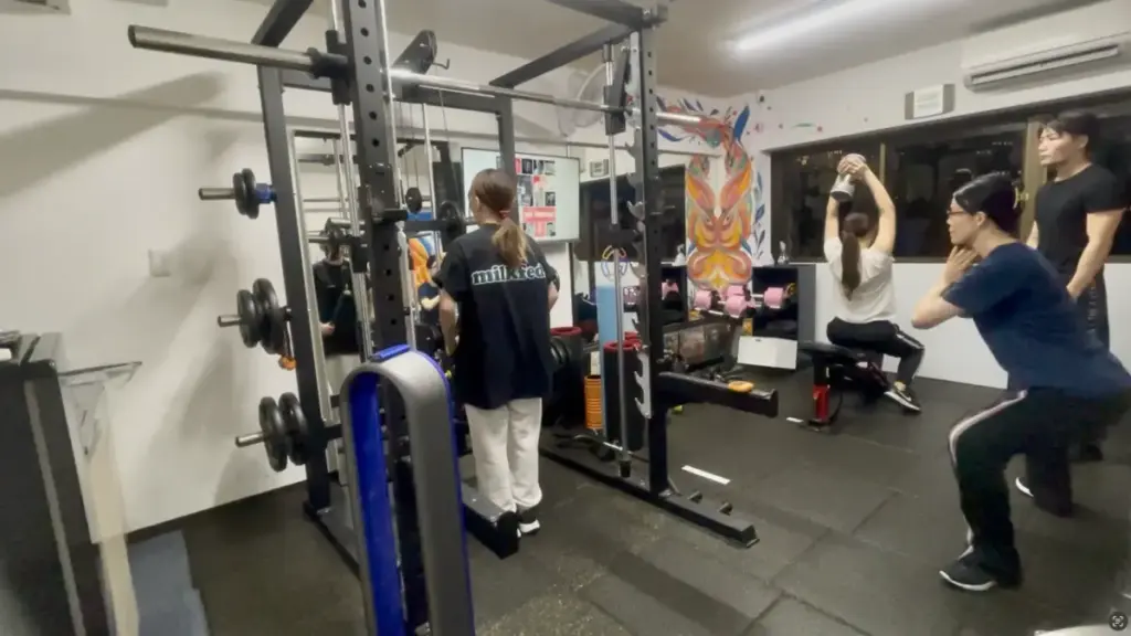 グッドライフジム代々木店でのセミパーソナルの様子