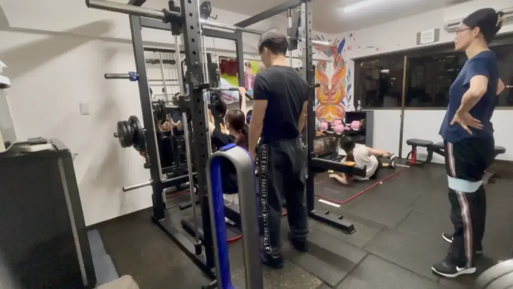 グッドライフジム代々木店でのセミパーソナルの様子