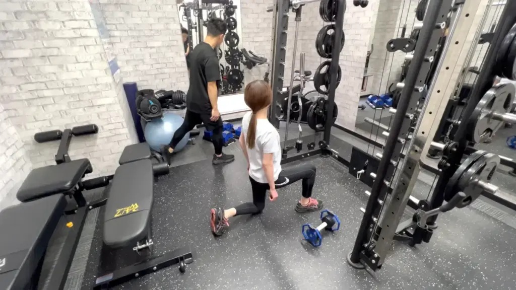 24/7Workout体験トレーニング（スプリットスクワットのフォーム指導編）