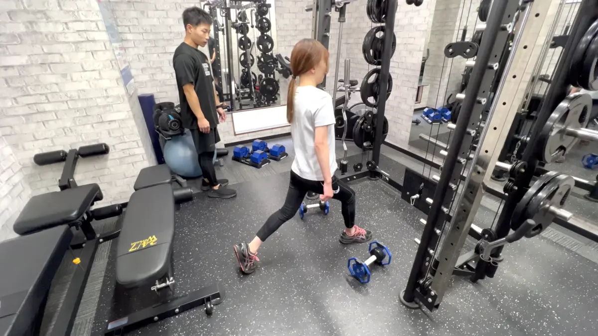24/7Workout体験トレーニング（スプリットスクワットのフォーム指導編）