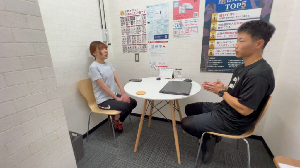 24/7Workout錦糸町四ツ目通店でのインタビュー画像(女性の気になる質問をぶつけてみた)