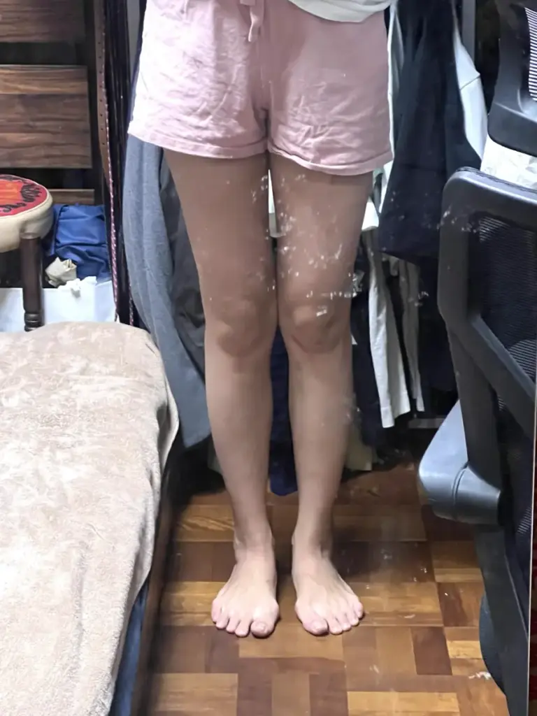 UNDEUX SUPERBODY LIFEに4ヶ月通った編集部員の脚の変化推移。脚ラインの引き締まりや姿勢改善が分かるLYFTOFF-WOMAN-オリジナル写真。