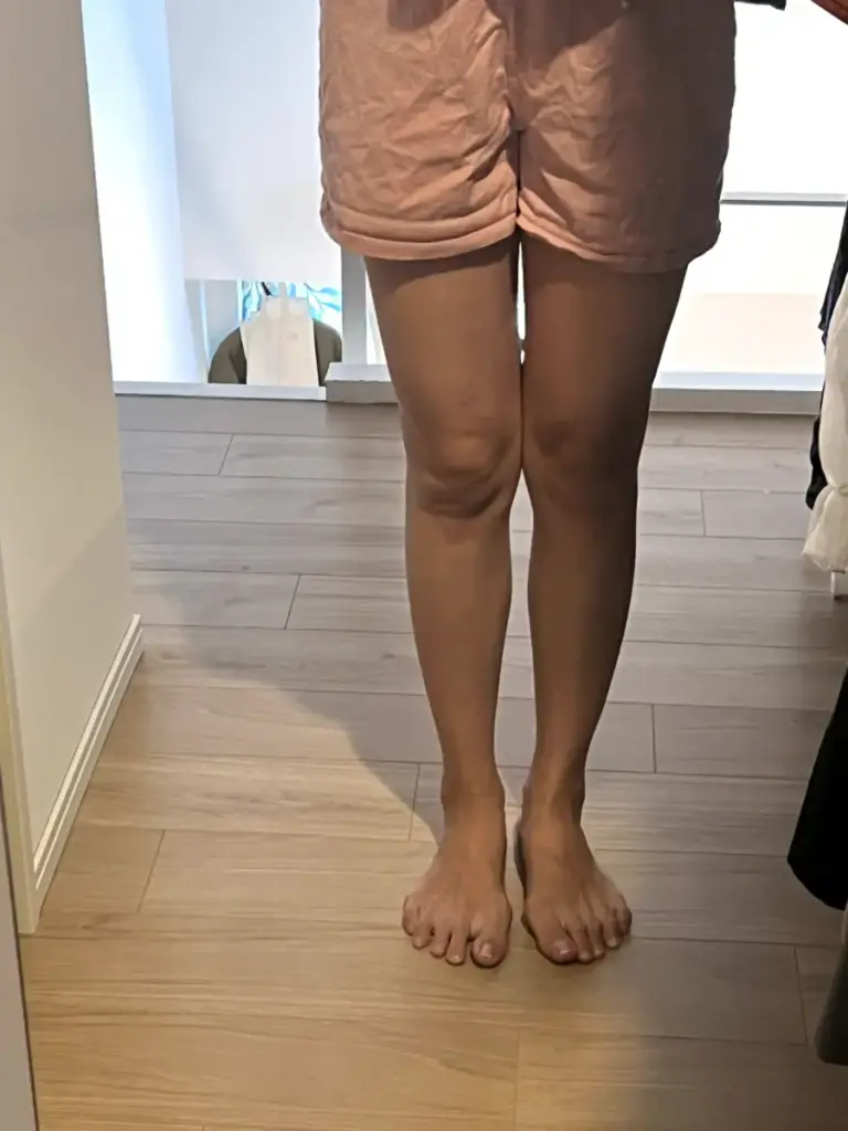 UNDEUX SUPERBODY LIFEに4ヶ月通った編集部員の脚の変化推移。脚ラインの引き締まりや姿勢改善が分かるLYFTOFF-WOMAN-オリジナル写真。