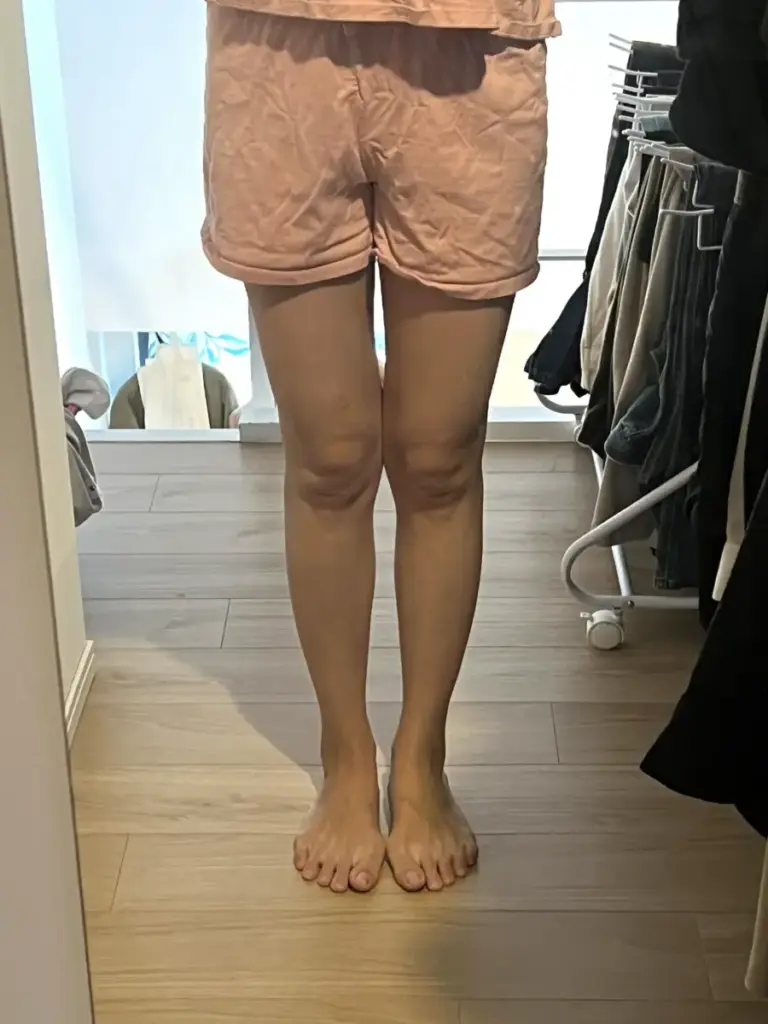 UNDEUX SUPERBODY LIFEに4ヶ月通った編集部員の脚の変化推移。脚ラインの引き締まりや姿勢改善が分かるLYFTOFF-WOMAN-オリジナル写真。